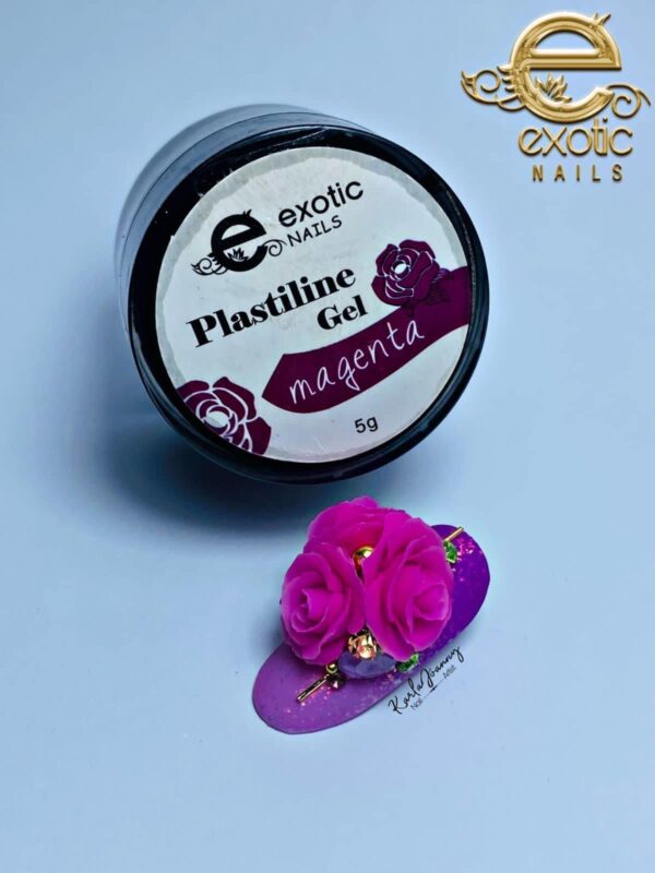 PLASTILINE MAGENTA
